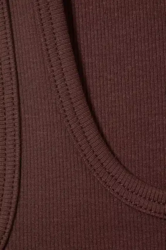 Slim Square Neck Ribbed Tank Top – Burgundy Slim Square Neck Ribbed Tank Top – Burgundy