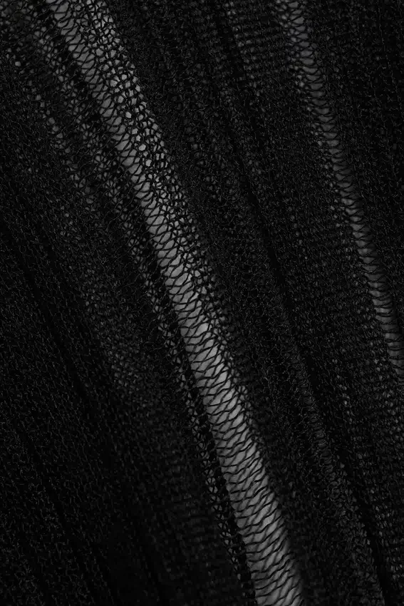 Slim Tear-Knit Long-Sleeved T-Shirt – Black Slim Tear-Knit Long-Sleeved T-Shirt – Black