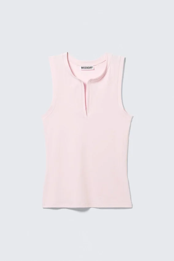 Slim V-Neck Sleeveless Top – Light Pink Slim V-Neck Sleeveless Top – Light Pink