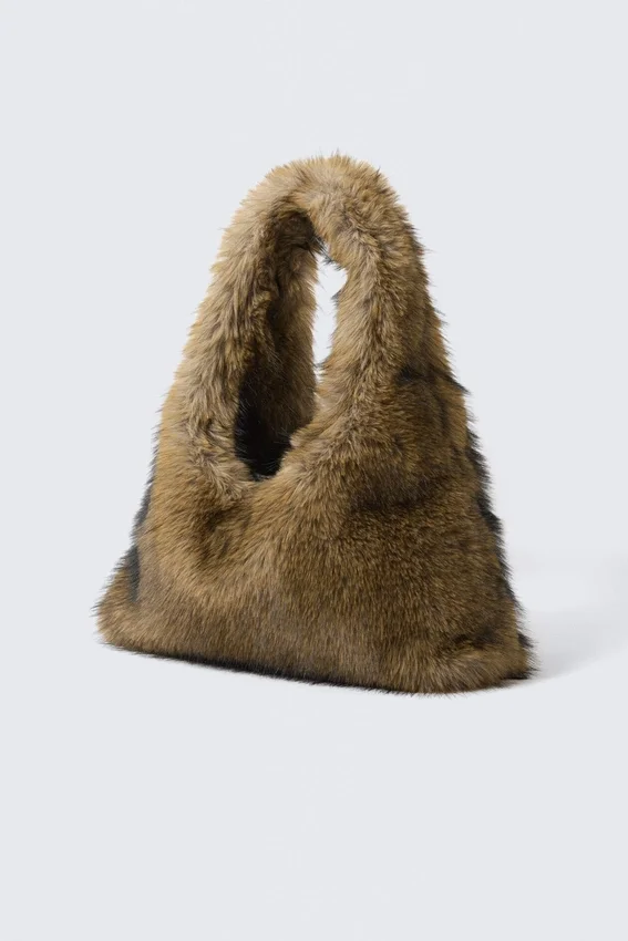 Slouchy Faux Fur Shoulder Bag – Beige Slouchy Faux Fur Shoulder Bag – Beige