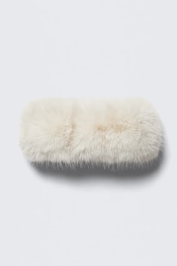 Soft Faux Fur Headband – Cream White Soft Faux Fur Headband – Cream White