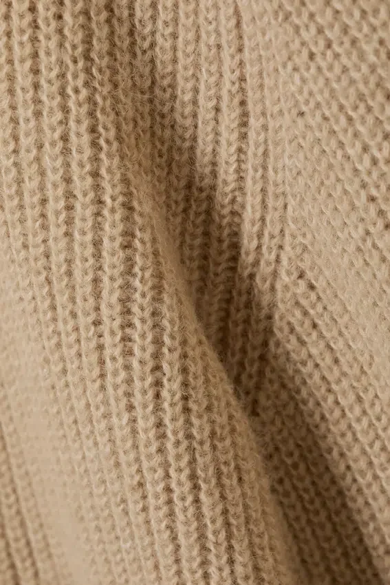 Soft Knitted Cardigan – Beige Soft Knitted Cardigan – Beige