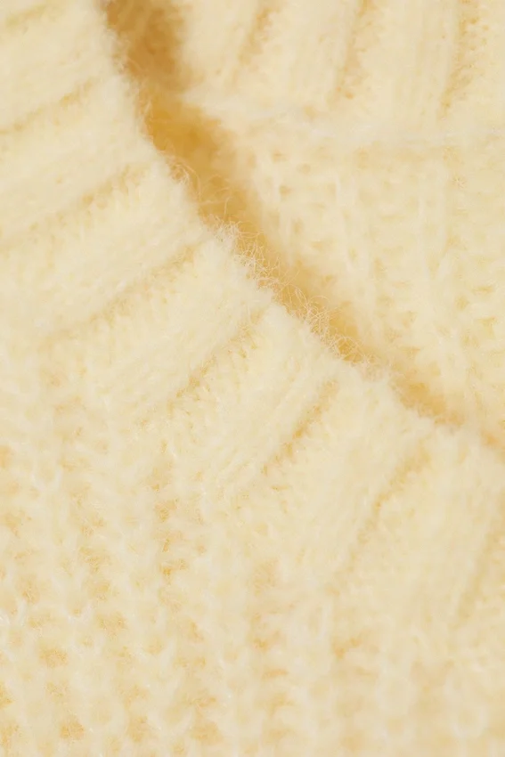 Soft Knitted Cardigan – Light Yellow Soft Knitted Cardigan – Light Yellow