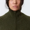 Soft Knitted Fitted Zip Cardigan – Dark Mossy Green Soft Knitted Fitted Zip Cardigan – Dark Mossy Green
