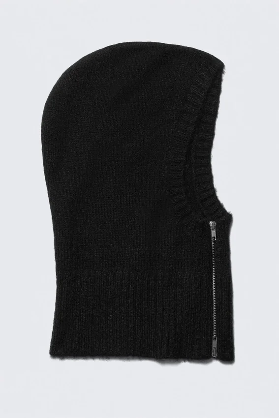 Soft Knitted Zip Hood – Black Soft Knitted Zip Hood – Black