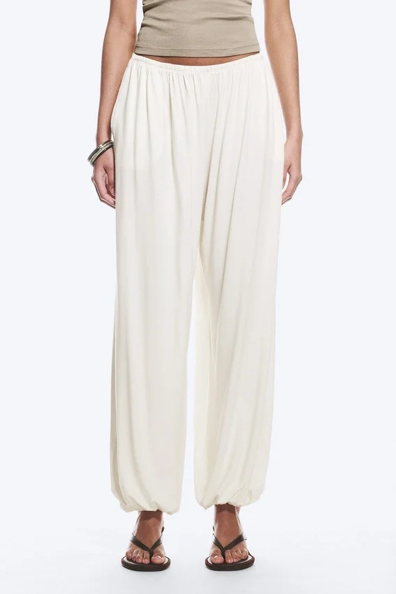 Soft Mid-Rise Balloon Trousers – White Soft Mid-Rise Balloon Trousers – White