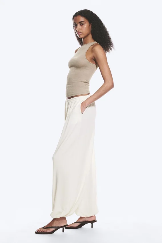 Soft Mid-Rise Balloon Trousers – White Soft Mid-Rise Balloon Trousers – White