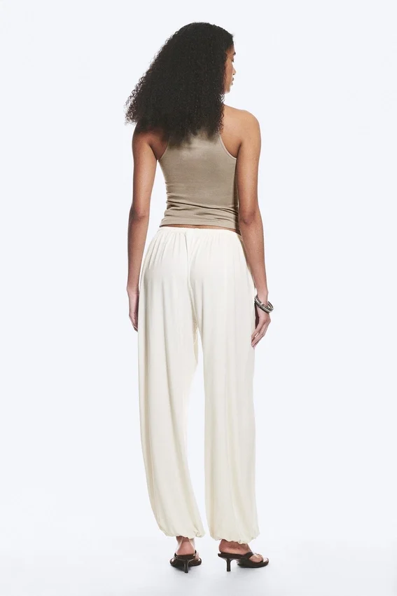Soft Mid-Rise Balloon Trousers – White Soft Mid-Rise Balloon Trousers – White