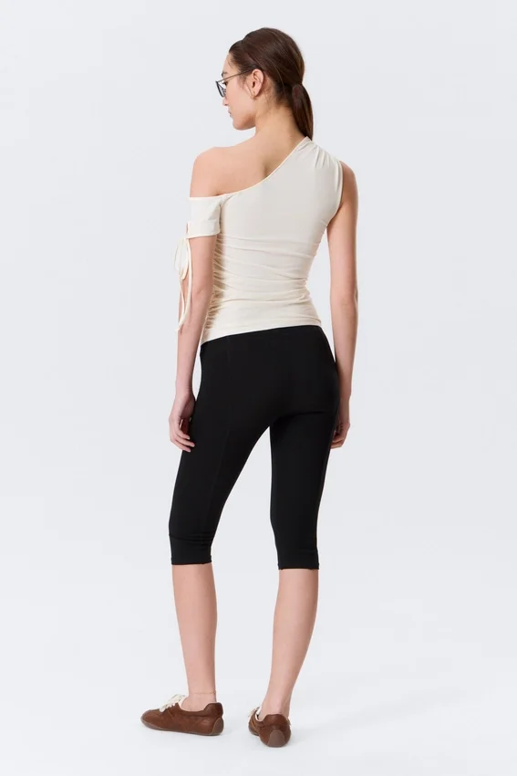 Soft Mid Rise Capri Leggings – Black Soft Mid Rise Capri Leggings – Black