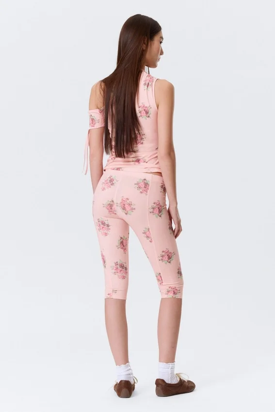 Soft Mid Rise Capri Leggings – Light Pink – Floral Soft Mid Rise Capri Leggings – Light Pink – Floral