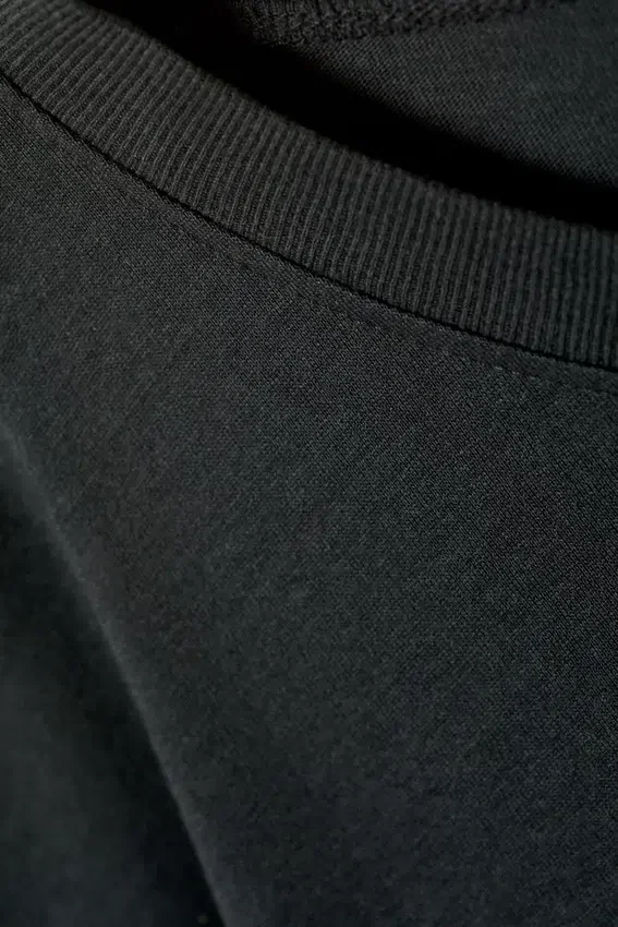Soft Oversized Short-Sleeved T-Shirt – Dark Grey Soft Oversized Short-Sleeved T-Shirt – Dark Grey
