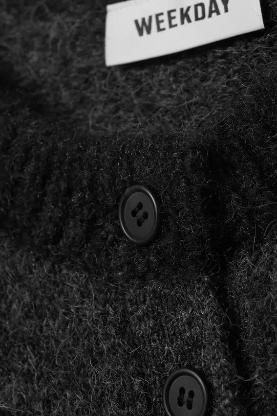 Soft Slim Fit Wool Blend Cardigan – Dark Grey Melange Soft Slim Fit Wool Blend Cardigan – Dark Grey Melange