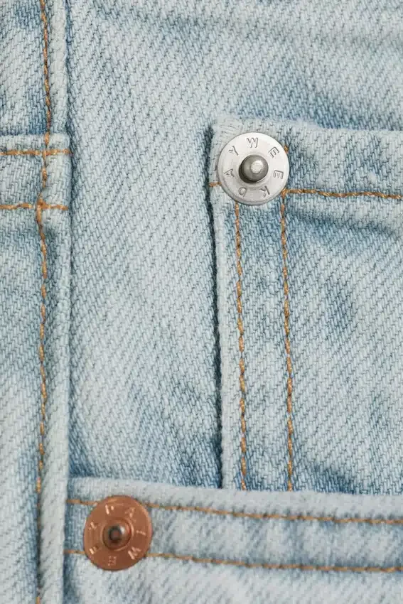 Space Mid Rise Relaxed Straight Jeans – Ghost Blue – Light Blue Space Mid Rise Relaxed Straight Jeans – Ghost Blue – Light Blue