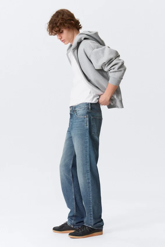 Space Mid Rise Relaxed Straight Jeans – Radio Blue – Medium Blue Space Mid Rise Relaxed Straight Jeans – Radio Blue – Medium Blue