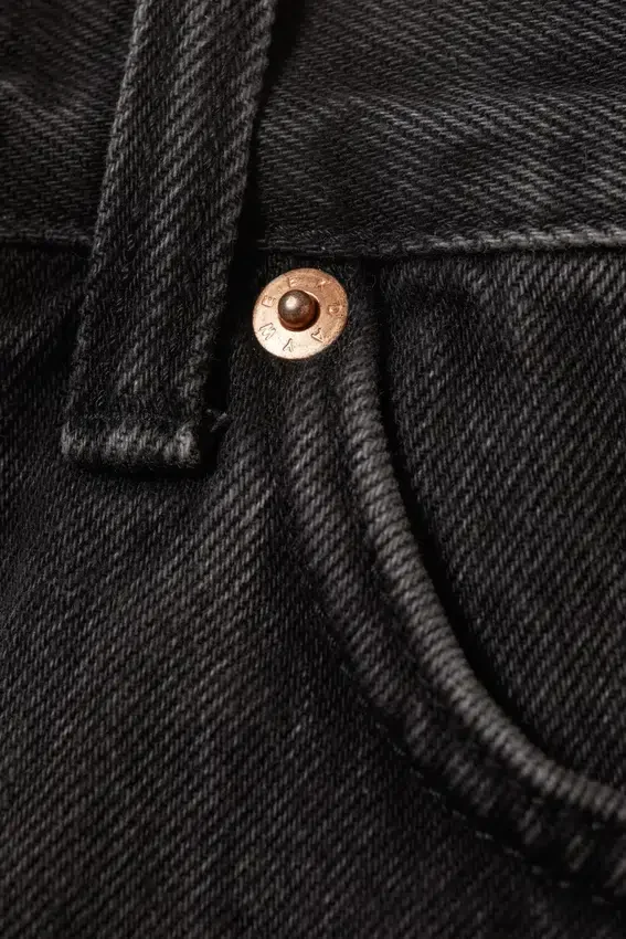Space Relaxed Mid-Thigh Denim Shorts – Tuned Black – Black Space Relaxed Mid-Thigh Denim Shorts – Tuned Black – Black