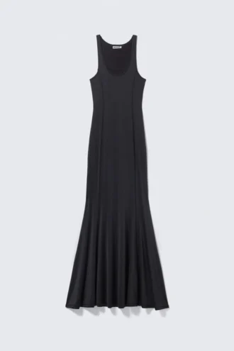 Sporty Fit-And-Flare Maxi Dress – Black