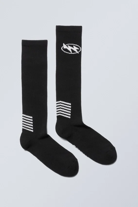 Sporty Graphic High Knee Socks – Black Sporty Graphic High Knee Socks – Black