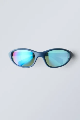 Sporty Oval Sunglasses – Soft Blue