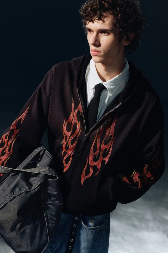 Square Graphic Zip Hoodie – Black – Worn-Out Flame Square Graphic Zip Hoodie – Black – Worn-Out Flame