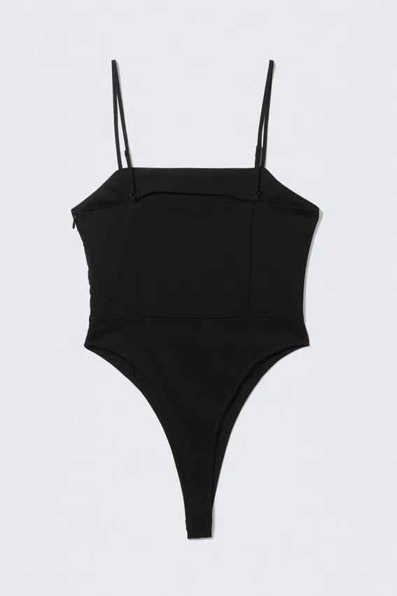 Square Neck Fitted Body – Black Square Neck Fitted Body – Black