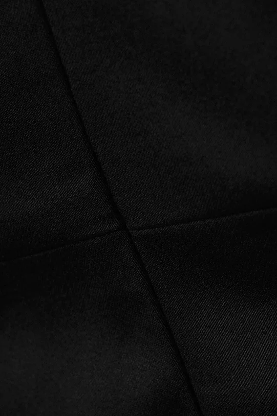 Square Neck Fitted Body – Black Square Neck Fitted Body – Black