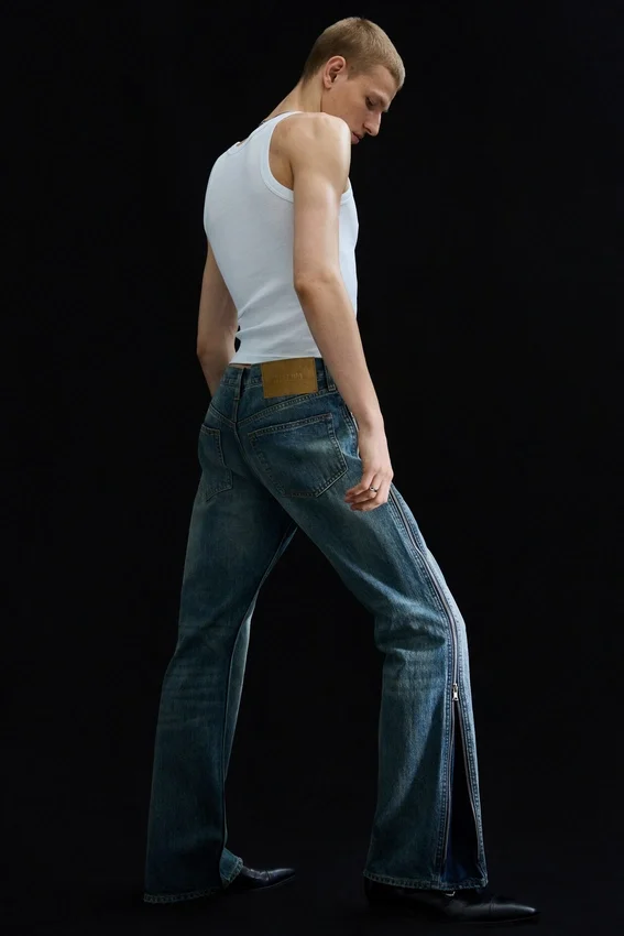 Straight Leg Zip Jeans – Mid Blue – Medium Blue Straight Leg Zip Jeans – Mid Blue – Medium Blue