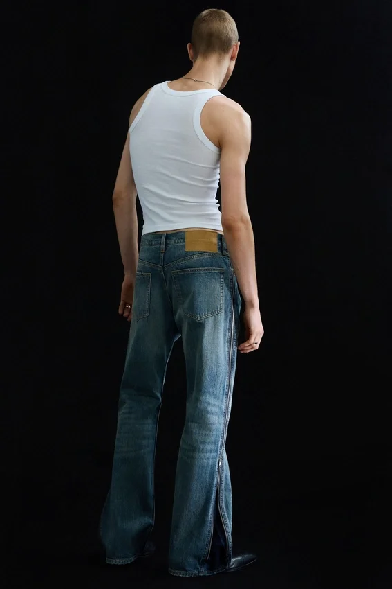 Straight Leg Zip Jeans – Mid Blue – Medium Blue Straight Leg Zip Jeans – Mid Blue – Medium Blue