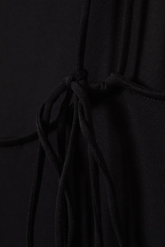 Strappy Boat-Neck Jersey Tank Top – Black Strappy Boat-Neck Jersey Tank Top – Black