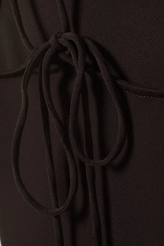 Strappy Boat-Neck Jersey Tank Top – Dark Brown Strappy Boat-Neck Jersey Tank Top – Dark Brown