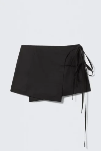 Strappy Mini Wrap Skirt – Black