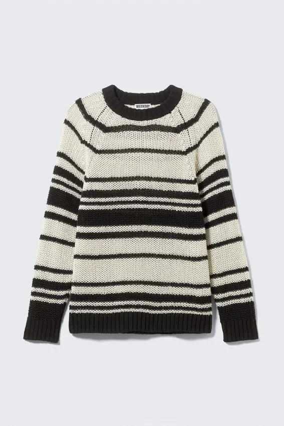 Striped Knitted Raglan-Sleeved Sweater – Striped Beige Striped Knitted Raglan-Sleeved Sweater – Striped Beige