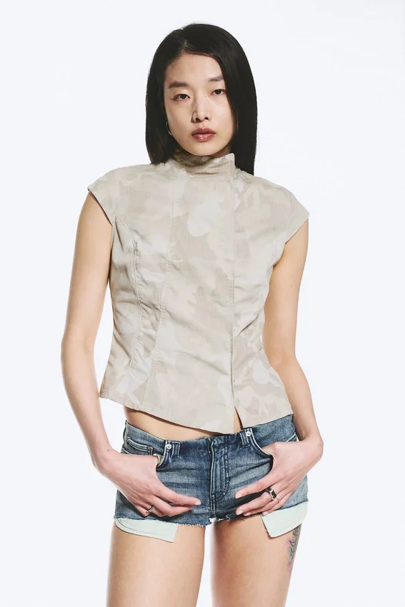 Structured Asymmetric Cotton Top – Light Mole – Camouflage Structured Asymmetric Cotton Top – Light Mole – Camouflage