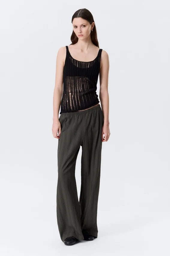 Textured Knitted Tank Top – Black Textured Knitted Tank Top – Black