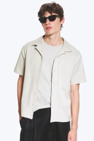 Textured Short-Sleeved Resort Shirt – Light Dusty Mole Textured Short-Sleeved Resort Shirt – Light Dusty Mole