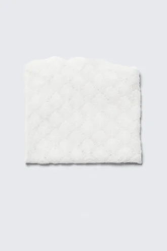 Textured Triangle Knit Scarf – Light White Textured Triangle Knit Scarf – Light White