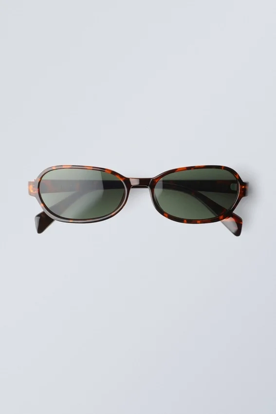Thin Oval Frame Sunglasses – Tortoiseshell-Patterned Thin Oval Frame Sunglasses – Tortoiseshell-Patterned
