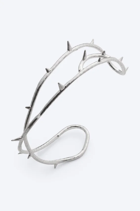 Thorn Choker Necklace – Dusty Light/Grey Thorn Choker Necklace – Dusty Light/Grey