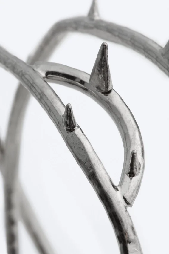 Thorn Choker Necklace – Dusty Light/Grey Thorn Choker Necklace – Dusty Light/Grey