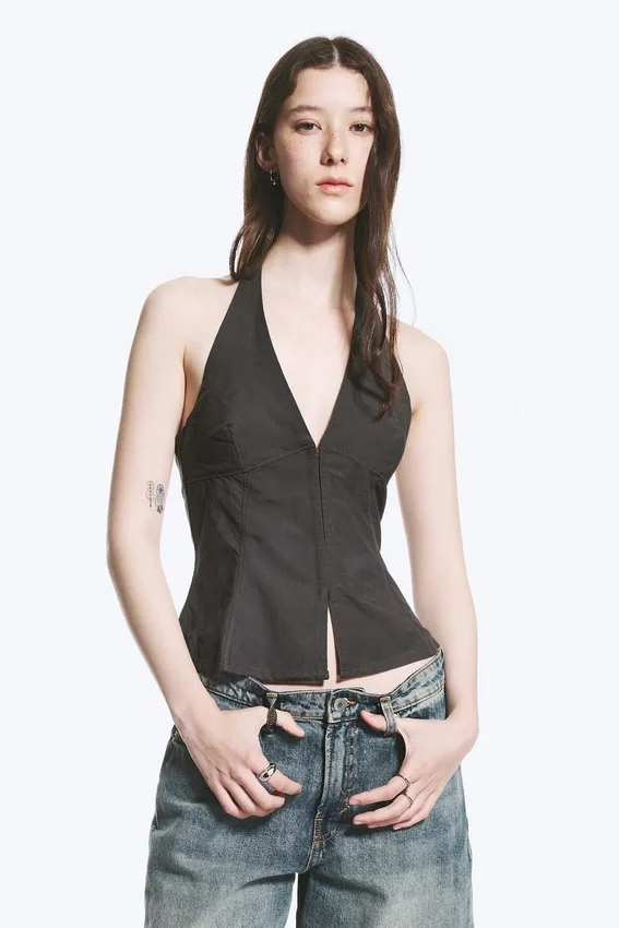 Tie-Back Hook-And-Eye Halterneck Top – Dark Grey Tie-Back Hook-And-Eye Halterneck Top – Dark Grey