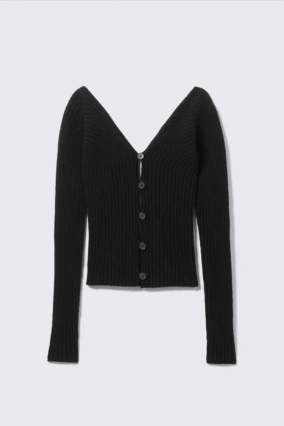 Tight Knitted V-Neck Cardigan – Black Tight Knitted V-Neck Cardigan – Black