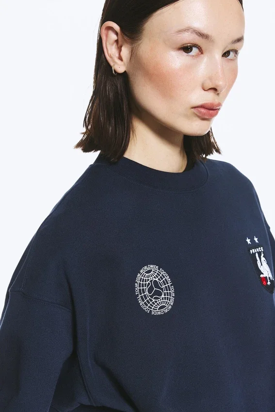Toffs Boxy Football Sweatshirt – Dark Blue Toffs Boxy Football Sweatshirt – Dark Blue