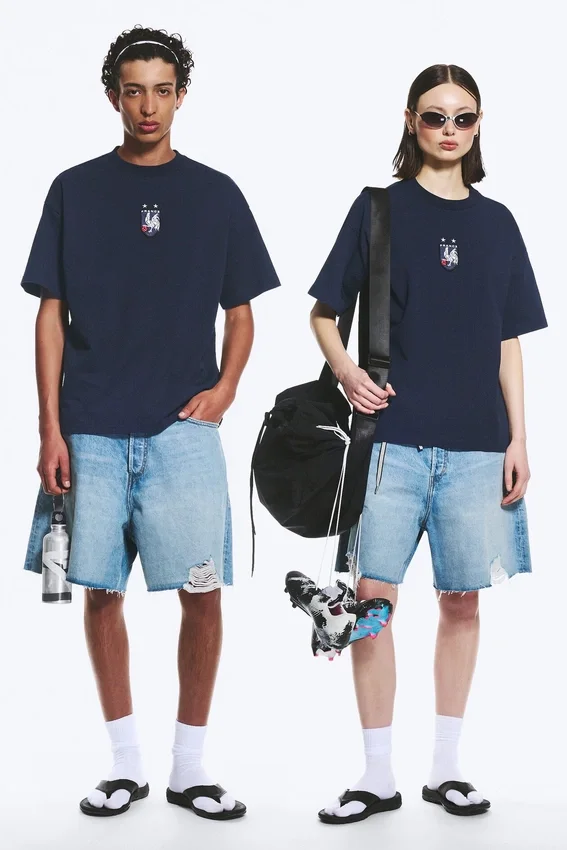 Toffs Loose Boxy Football T-Shirt – Dark Blue Toffs Loose Boxy Football T-Shirt – Dark Blue