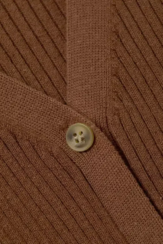 V-Neck Knitted Cardigan – Dark Brown V-Neck Knitted Cardigan – Dark Brown