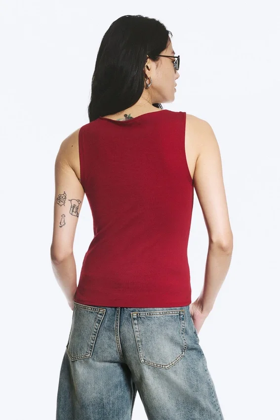 V-Neck Strap Top – Dark Red V-Neck Strap Top – Dark Red