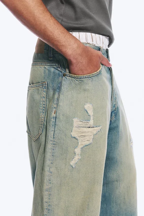 Void Mid Rise Loose Long Denim Shorts – Honey Blue – Light Blue Void Mid Rise Loose Long Denim Shorts – Honey Blue – Light Blue