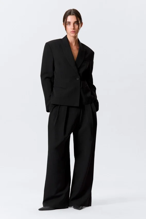 Waisted Linen-Blend Blazer – Black Waisted Linen-Blend Blazer – Black