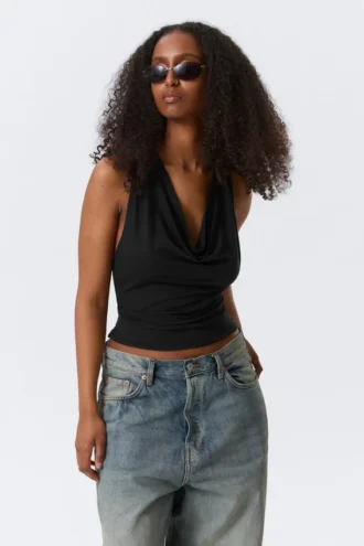 Waterfall Drape Halter Top – Black