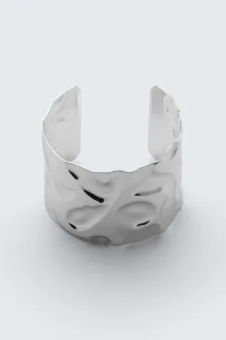 Wide Hammered Bangle – Silver