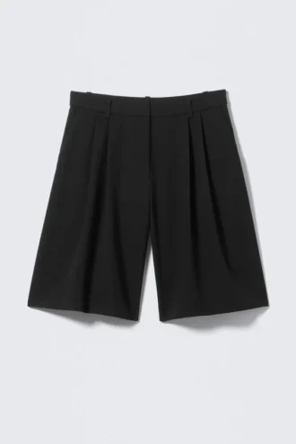 Wide Pleated Tailored Shorts – Black