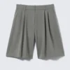 Wide Pleated Tailored Shorts – Dark Grey Melange Wide Pleated Tailored Shorts – Dark Grey Melange